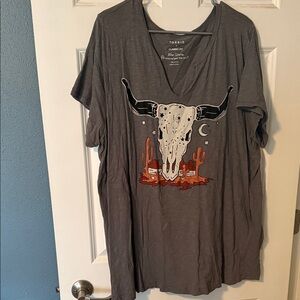 Torrid Charcoal Tee with Bull Skull and Cactus Design